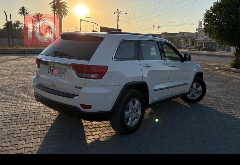 جيب جراند شيروكي